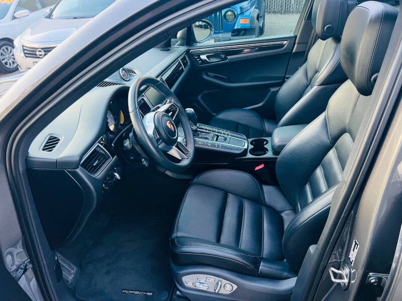 2015 Porsche Macan S