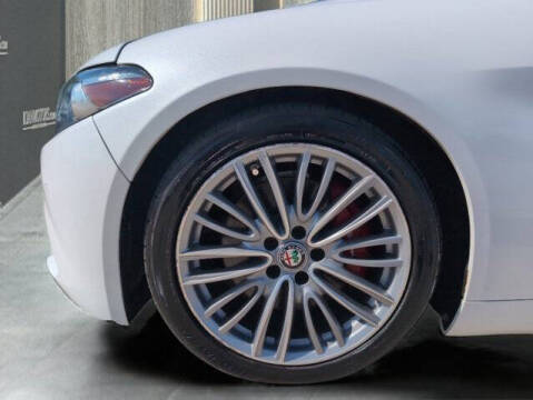 2017 Alfa Romeo Giulia Ti