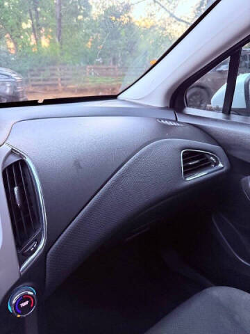 2018 Chevrolet Cruze LS Auto