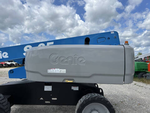 2017 Genie 65' Manlift