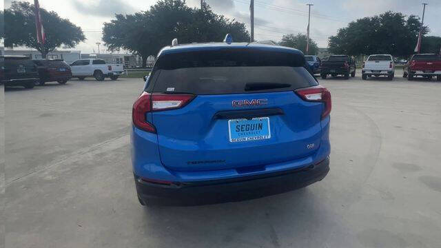 2024 GMC Terrain SLT