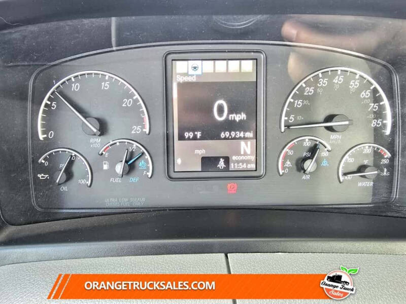 2024 Freightliner Cascadia