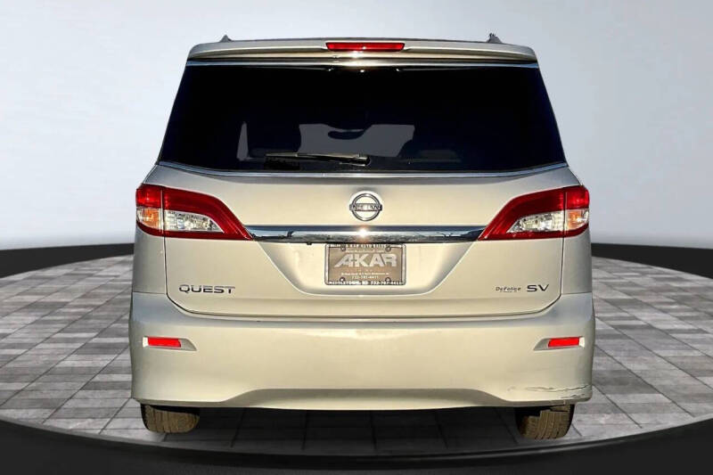2013 Nissan Quest