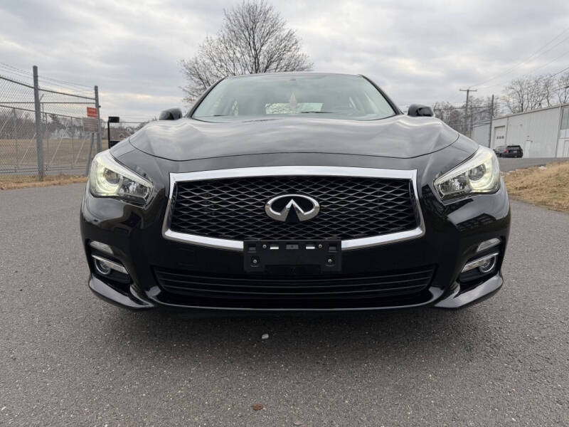 2015 Infiniti Q50 Premium
