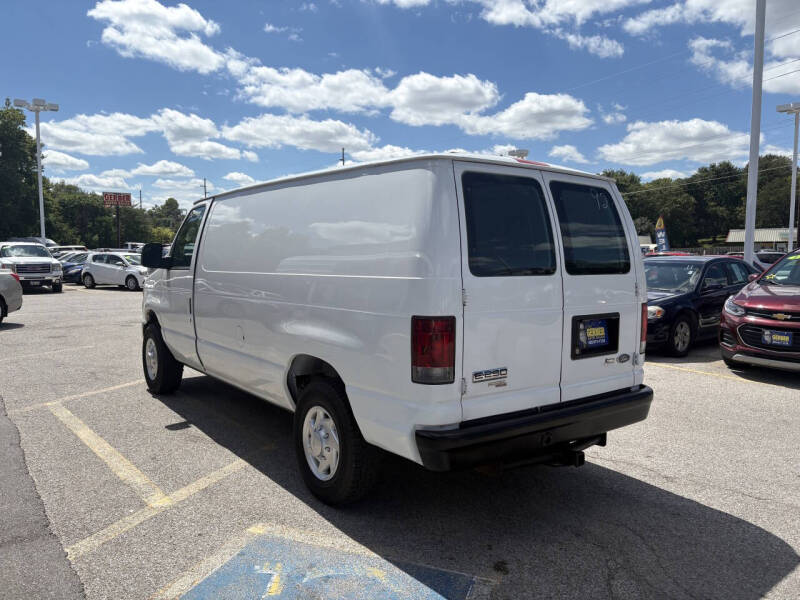 2013 Ford E-Series E-250