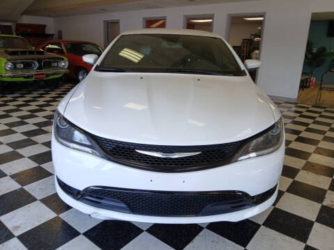 2016 Chrysler 200 S