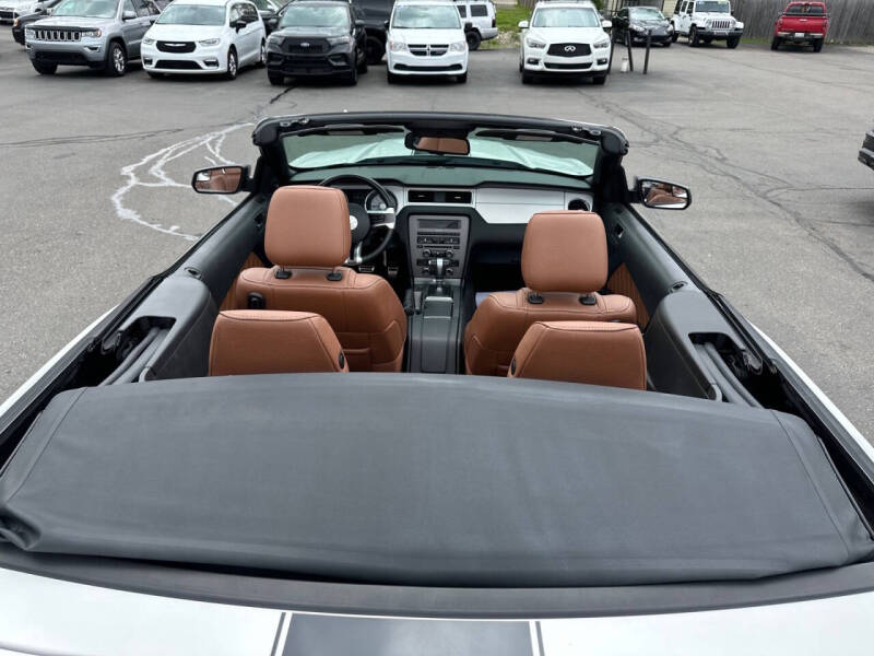 2011 Ford Mustang V6 Premium