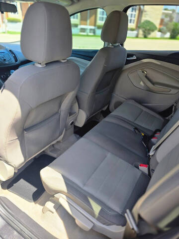 2015 Ford Escape SE