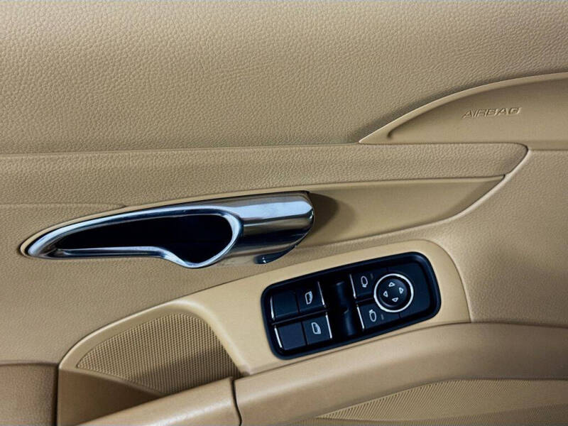 2014 Porsche Cayman