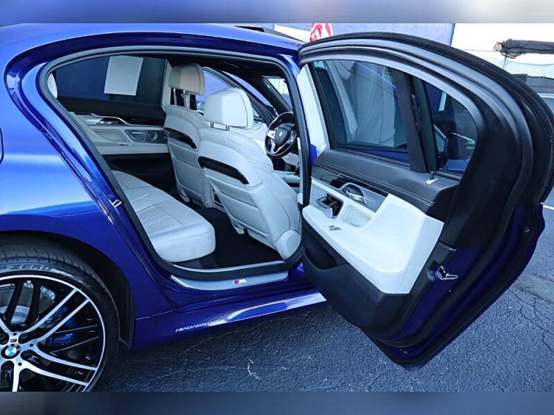 2018 BMW 7 Series 750i