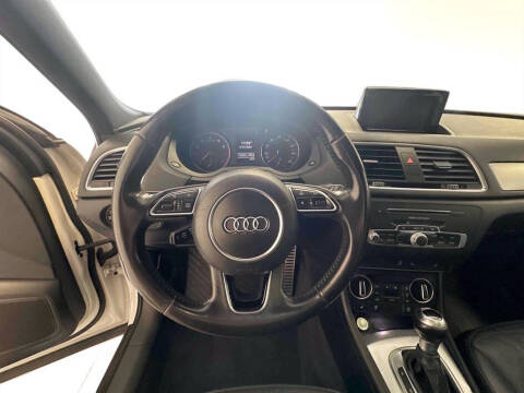 2017 Audi Q3 2.0T Premium Plus