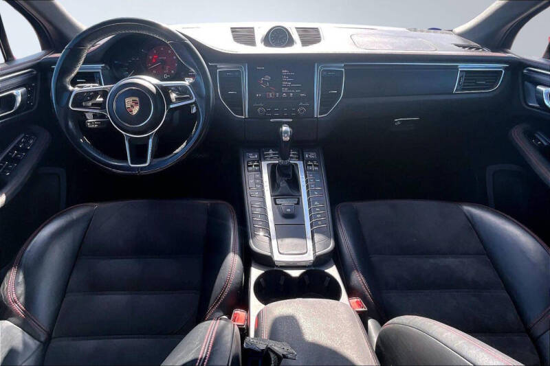 2018 Porsche Macan GTS