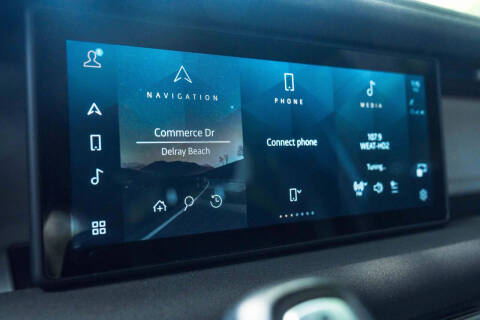 2022 Land Rover Defender 110 X-Dynamic SE