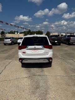 2019 Mitsubishi Outlander ES