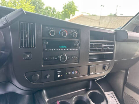 2021 GMC Savana 2500