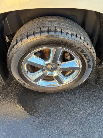 2014 Chevrolet Suburban LTZ