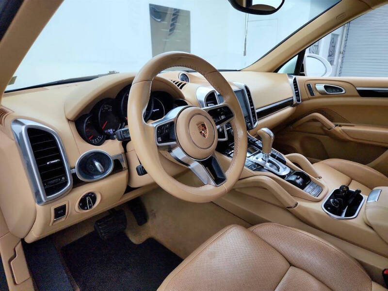 2017 Porsche Cayenne