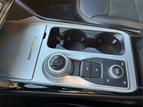 2024 Ford Explorer ST-Line