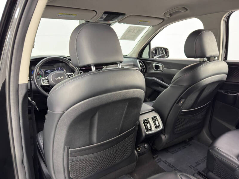 2022 Kia Sorento Hybrid S