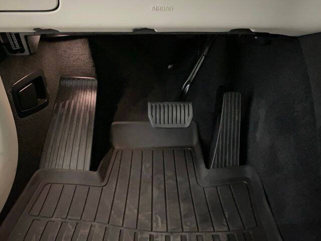 2025 Volvo XC90 B5 Core Bright Theme