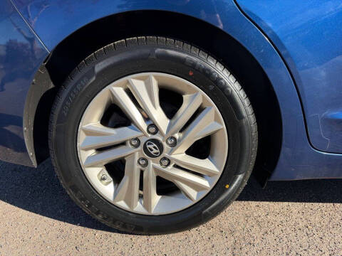 2019 Hyundai Elantra