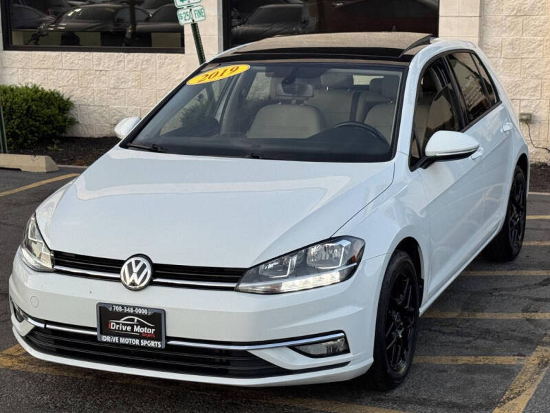 2019 Volkswagen Golf SE