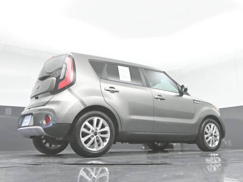 2019 Kia Soul +