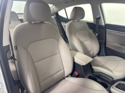 2019 Hyundai Elantra