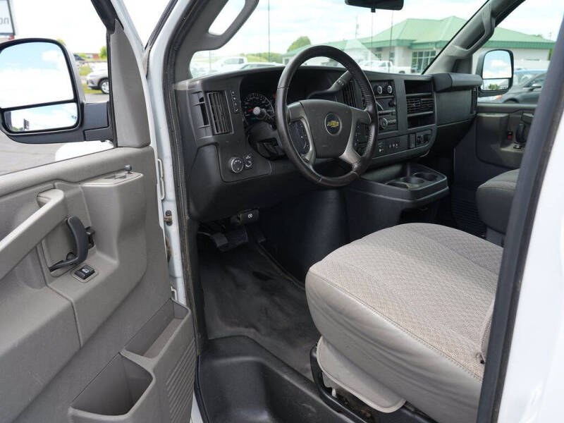 2017 Chevrolet Express 2500
