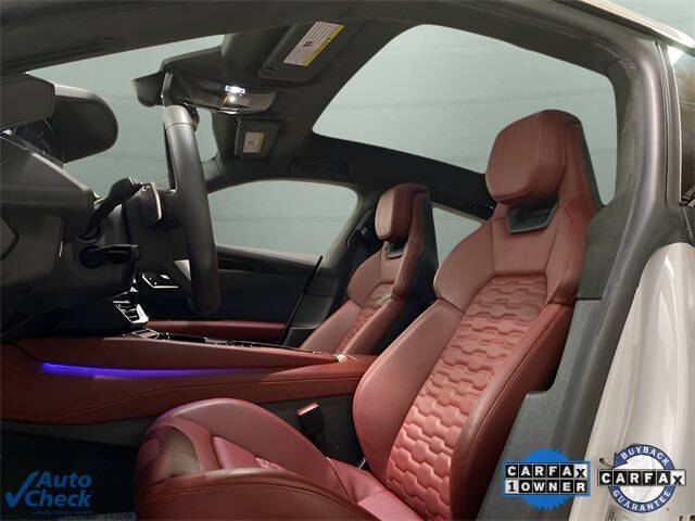 2024 Audi e-tron GT quattro Prestige