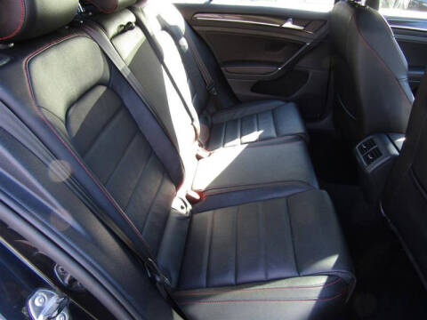 2017 Volkswagen Golf GTI