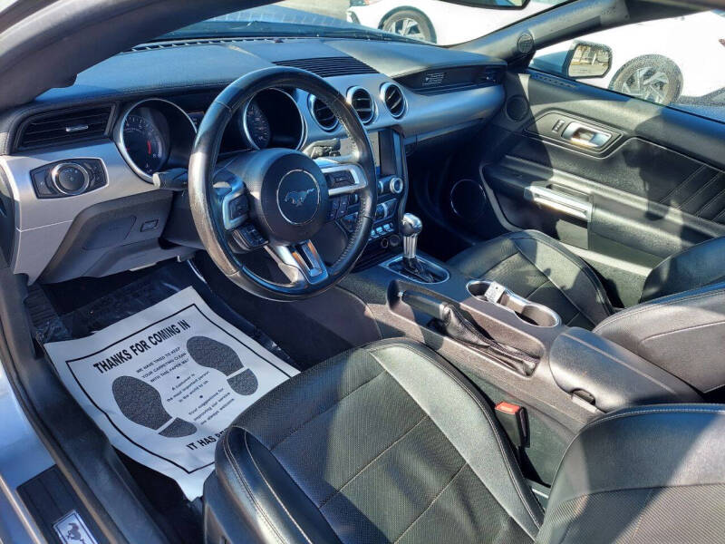 2020 Ford Mustang EcoBoost