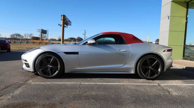 2020 Jaguar F-TYPE R