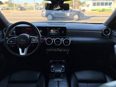 2019 Mercedes-Benz A-Class A 220