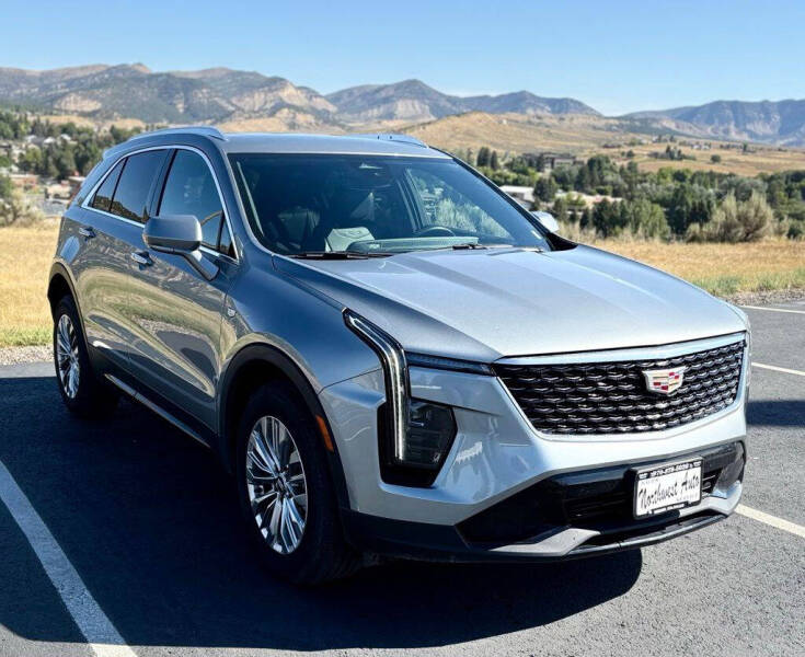 2024 Cadillac XT4 Premium Luxury