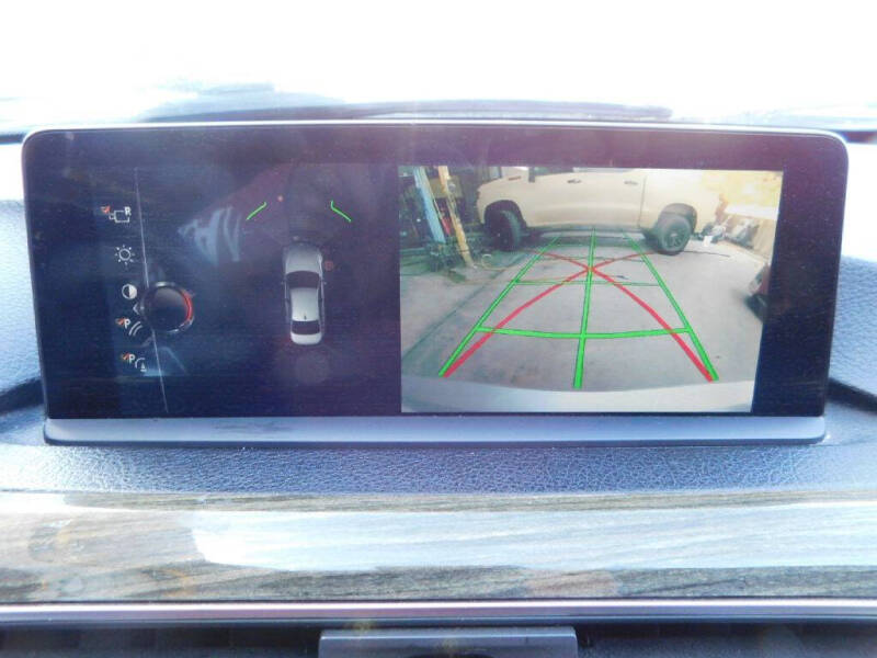 2017 BMW 3 Series 330e iPerformance