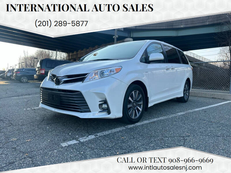 2018 Toyota Sienna for sale at International Auto Sales in Hasbrouck Heights NJ