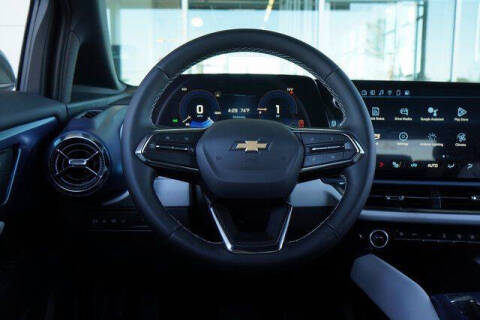 2025 Chevrolet Equinox EV LT 2