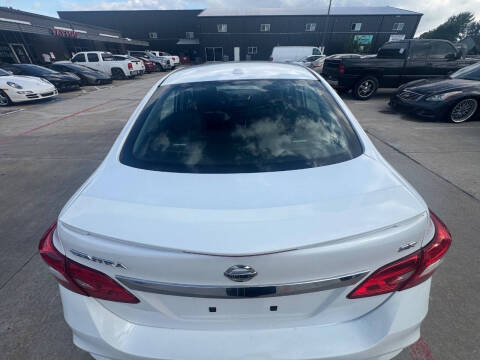 2016 Nissan Sentra SR