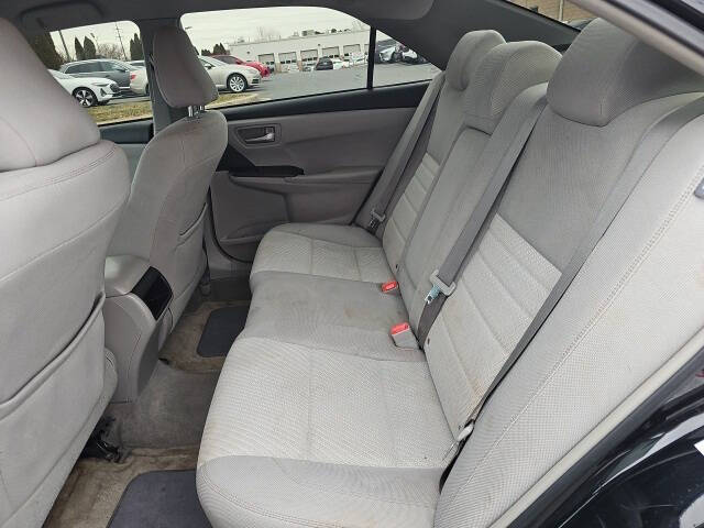 2016 Toyota Camry LE