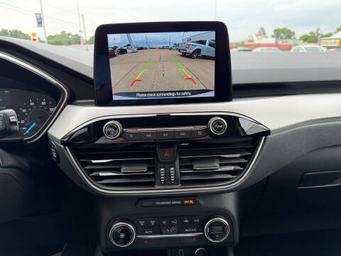 2020 Ford Escape SE