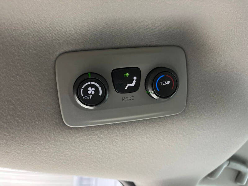 2012 Toyota Sienna