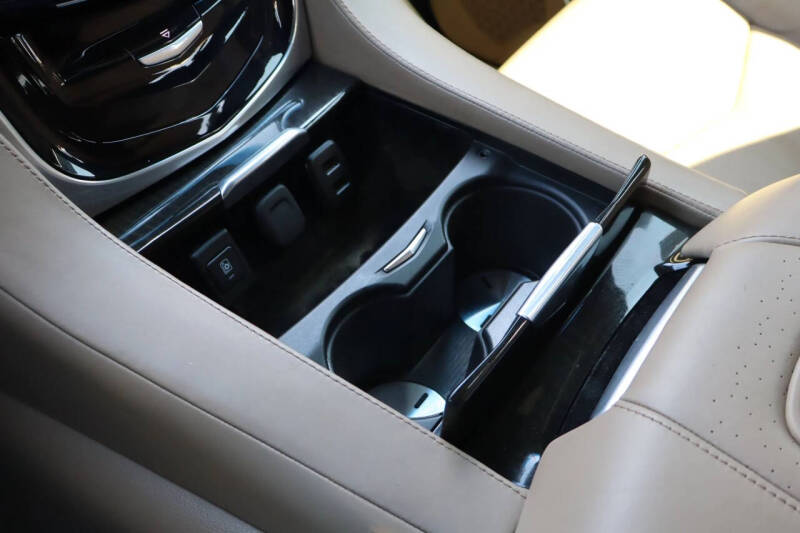 2018 Cadillac Escalade ESV Platinum