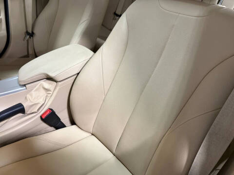 2016 BMW 3 Series 320i