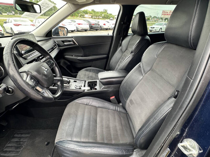 2022 Mitsubishi Outlander SE