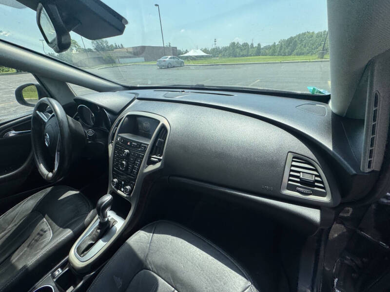 2012 Buick Verano Leather Group