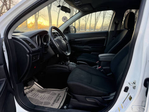 2015 Mitsubishi Outlander Sport 2.4 ES