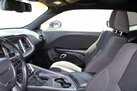 2017 Dodge Challenger SXT