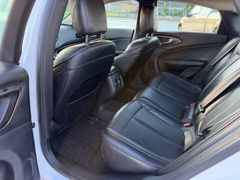 2015 Chrysler 200 C