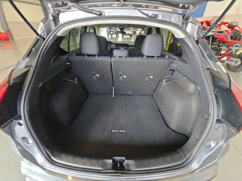 2025 Nissan Kicks Play S